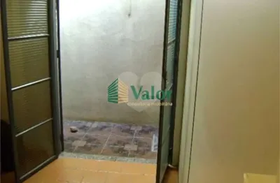 Casa à venda com 3 quartos, sendo 1 suíte,  em jardim são joão batista, são carlos - sp