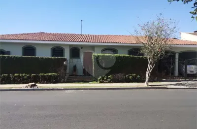 Casa à venda com 3 quartos, sendo 1 suíte,  em parque paraíso, são carlos - sp