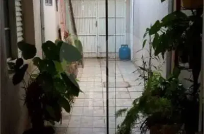 Casa à venda com 3 quartos, sendo 1 suíte,  em vila prado, são carlos - sp