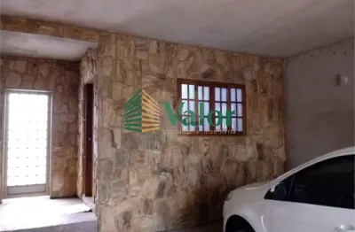 Casa à venda com 2 quartos, sendo 1 suíte,  em loteamento social antenor garcia, são carlos - sp