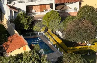 Casa à venda com 4 quartos, sendo 2 suítes,  em cidade jardim, são carlos - sp