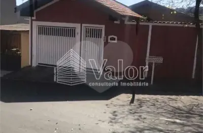 Casa à venda com 3 quartos, sendo 1 suíte,  em cidade aracy, são carlos - sp