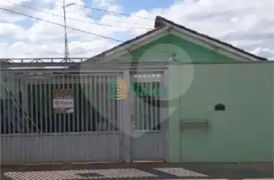 Casa à venda com 3 quartos, sendo 1 suíte,  em parque primavera, são carlos - sp