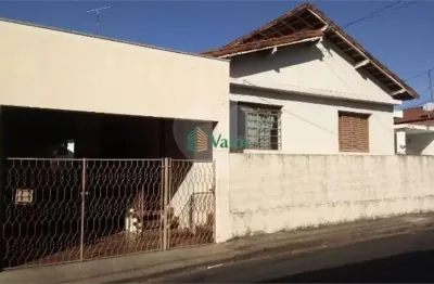 Casa com 3 quartos à venda na Rua Amadeu Amaral, Vila Marcelino, São Carlos