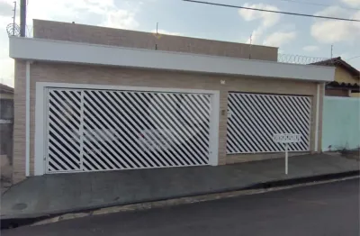 Casa térrea à venda com 3 quartos, sendo 2 suítes,  em chácara parque club, são carlos - sp
