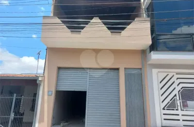 Sobrado à venda com 3 quartos, sendo 1 suíte,  em parque delta, são carlos - sp