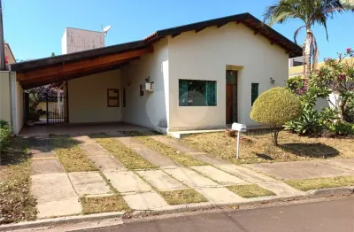 Casa  à venda com 3 quartos, sendo 1 suíte,  no condomínio damha i, são carlos - sp