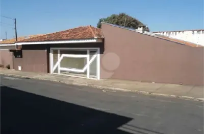 Casa térrea à venda com 3 quartos, sendo 2 suítes,  em parque santa felícia jardim, são carlos - sp