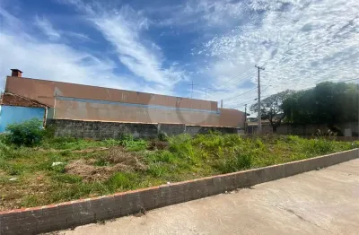 Terreno à venda na Rua Doutor Joaquim da Rocha Medeiros, Vila Carmem, São Carlos