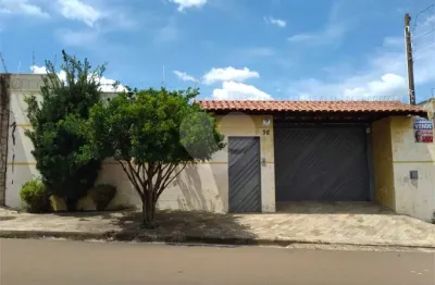 Sobrado à venda com 2 quartos em parque santa felícia jardim, são carlos - sp