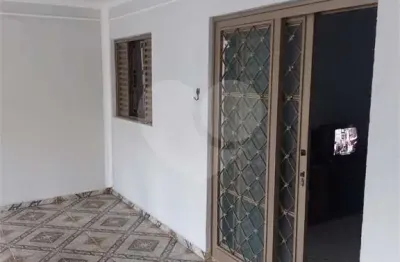 Casa térrea à venda com 3 quartos, sendo 1 suíte,  em jardim social belvedere, são carlos - sp