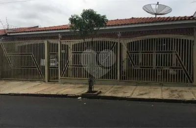 Casa térrea à venda com 3 quartos, sendo 2 suítes,  em jardim cruzeiro do sul, são carlos - sp