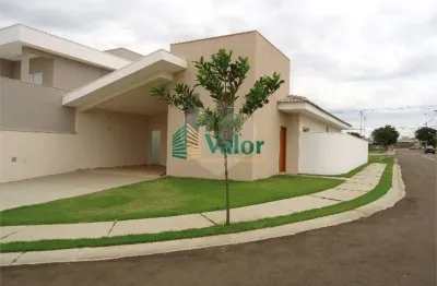 Casa  à venda com 4 quartos, sendo 1 suíte,  no condomínio quebec, são carlos - sp