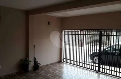 Casa térrea à venda com 2 quartos, sendo 1 suíte,  em cidade aracy, são carlos - sp