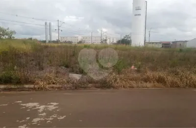 Terreno à venda na Rua 2, Jardim do Bosque, São Carlos