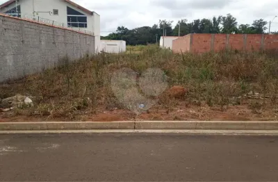 Terreno à venda na Rua 2, Jardim do Bosque, São Carlos