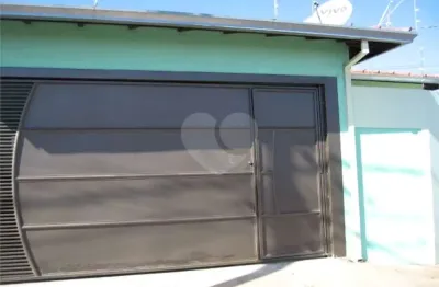 Casa à venda com 2 quartos em vila santa madre cabrini, são carlos - sp