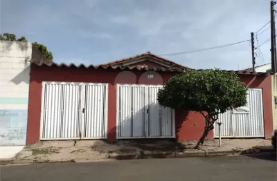 Casa com 3 quartos à venda na Rua Caetano Barion, Jardim Real, São Carlos