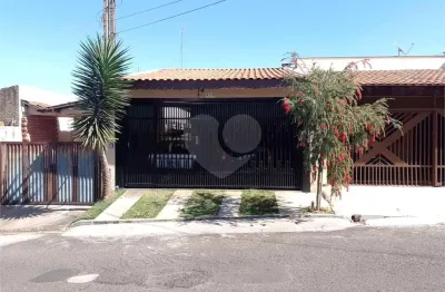 Casa à venda com 2 quartos em jardim social belvedere, são carlos - sp