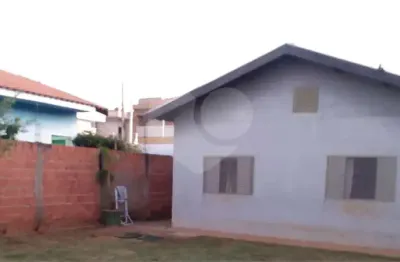 Casa à venda com 2 quartos em jardim embaré, são carlos - sp