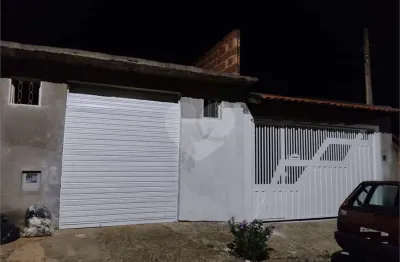 Casa à venda com 2 quartos em residencial deputado josé zavaglia, são carlos - sp