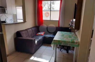 Apartamento à venda com 2 quartos, sendo 1 suíte,  no condomínio monte vernon, são carlos - sp