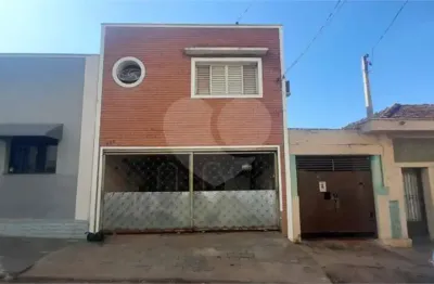 Sobrado à venda com 4 quartos, sendo 2 suítes,  em jardim são carlos, são carlos - sp