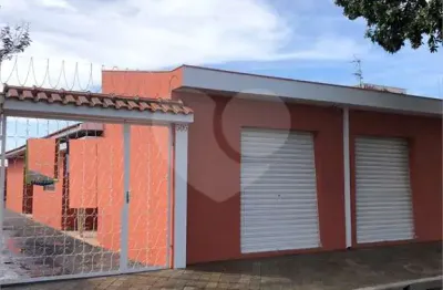 Casa com 3 quartos à venda na Rua Basílio Dibbo, Vila Morumbi, São Carlos
