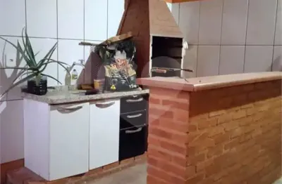 Casa à venda com 2 quartos, sendo 1 suíte,  em cidade aracy, são carlos - sp