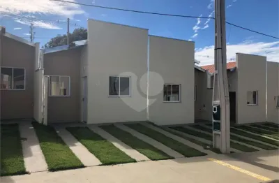 Casa  à venda com 2 quartos no condomínio bosque dos jatobás, são carlos - sp