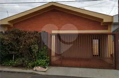 Casa à venda com 3 quartos, sendo 1 suíte,  em vila rancho velho, são carlos - sp
