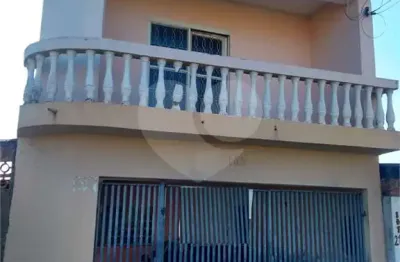 Sobrado à venda com 4 quartos em cidade aracy, são carlos - sp