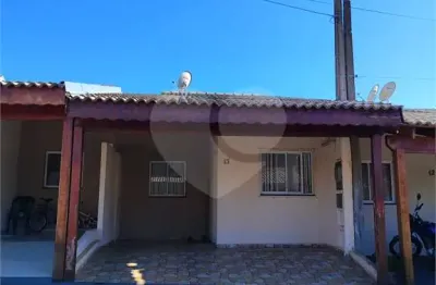 Casa  à venda com 2 quartos no condomínio flamboyant ii, são carlos - sp