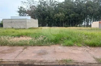 Terreno à venda na Rua Dolores Saldanha Wenzel, Parque dos Flamboyant, São Carlos