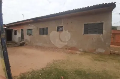 Casa à venda com 2 quartos em loteamento social antenor garcia, são carlos - sp