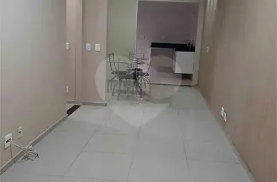 Casa  à venda com 2 quartos, sendo 1 suíte,  no condomínio moradas ii, são carlos - sp