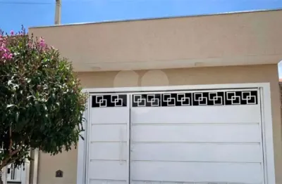 Casa térrea à venda com 2 quartos, sendo 1 suíte,  no centro, ibaté - sp