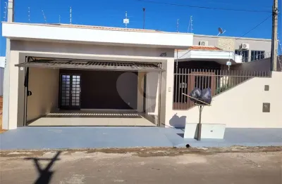 Casa térrea à venda com 3 quartos, sendo 1 suíte,  em jardim embaré, são carlos - sp