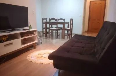 Apartamento à venda com 3 quartos, sendo 1 suíte,  no condomínio manaus, são carlos - sp