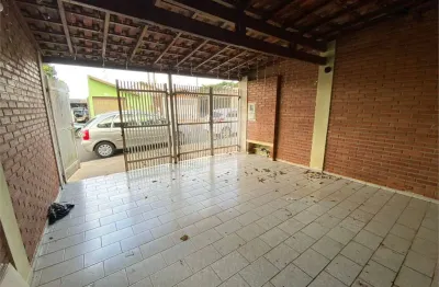 Casa com 3 quartos à venda na Rua Antônio Gigliote, Jardim Tangará, São Carlos