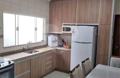 Casa à venda com 2 quartos em parque santa felícia jardim, são carlos - sp