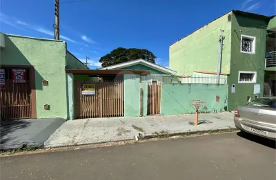 Casa com 3 quartos à venda na Rua Professor Mozart de Santos Mello, Vila Costa do Sol, São Carlos