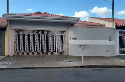 Casa à venda com 2 quartos, sendo 1 suíte,  em parque industrial, são carlos - sp