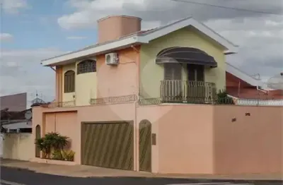 Sobrado à venda com 4 quartos, sendo 1 suíte,  em jardim cruzeiro do sul, são carlos - sp
