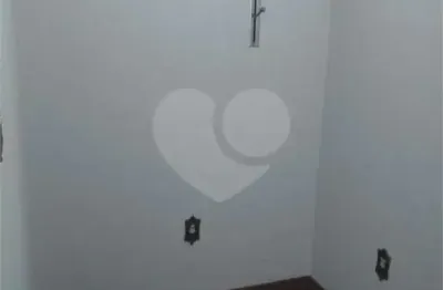 Sobrado à venda com 4 quartos, sendo 1 suíte,  em jardim pacaembu, são carlos - sp