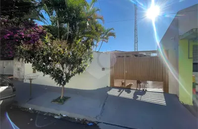 Casa à venda com 2 quartos em jardim bandeirantes, são carlos - sp