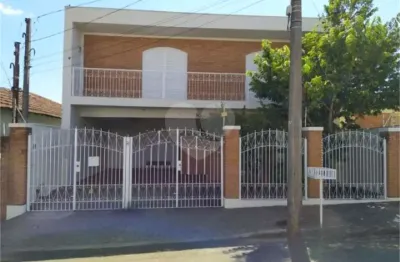 Casa à venda com 4 quartos, sendo 2 suítes,  em jardim macarengo, são carlos - sp
