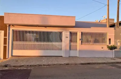 Casa à venda com 3 quartos, sendo 1 suíte,  em jardim embaré, são carlos - sp
