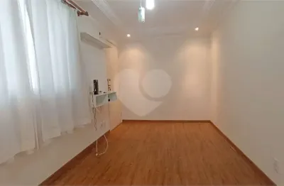 Apartamento à venda com 2 quartos no condomínio spazio mont royal, são carlos - sp