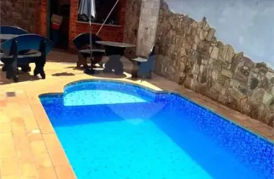 Casa à venda com 3 quartos, sendo 1 suíte,  em jardim acapulco, são carlos - sp